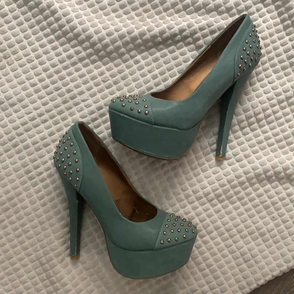 Toi et Moi studded pumps